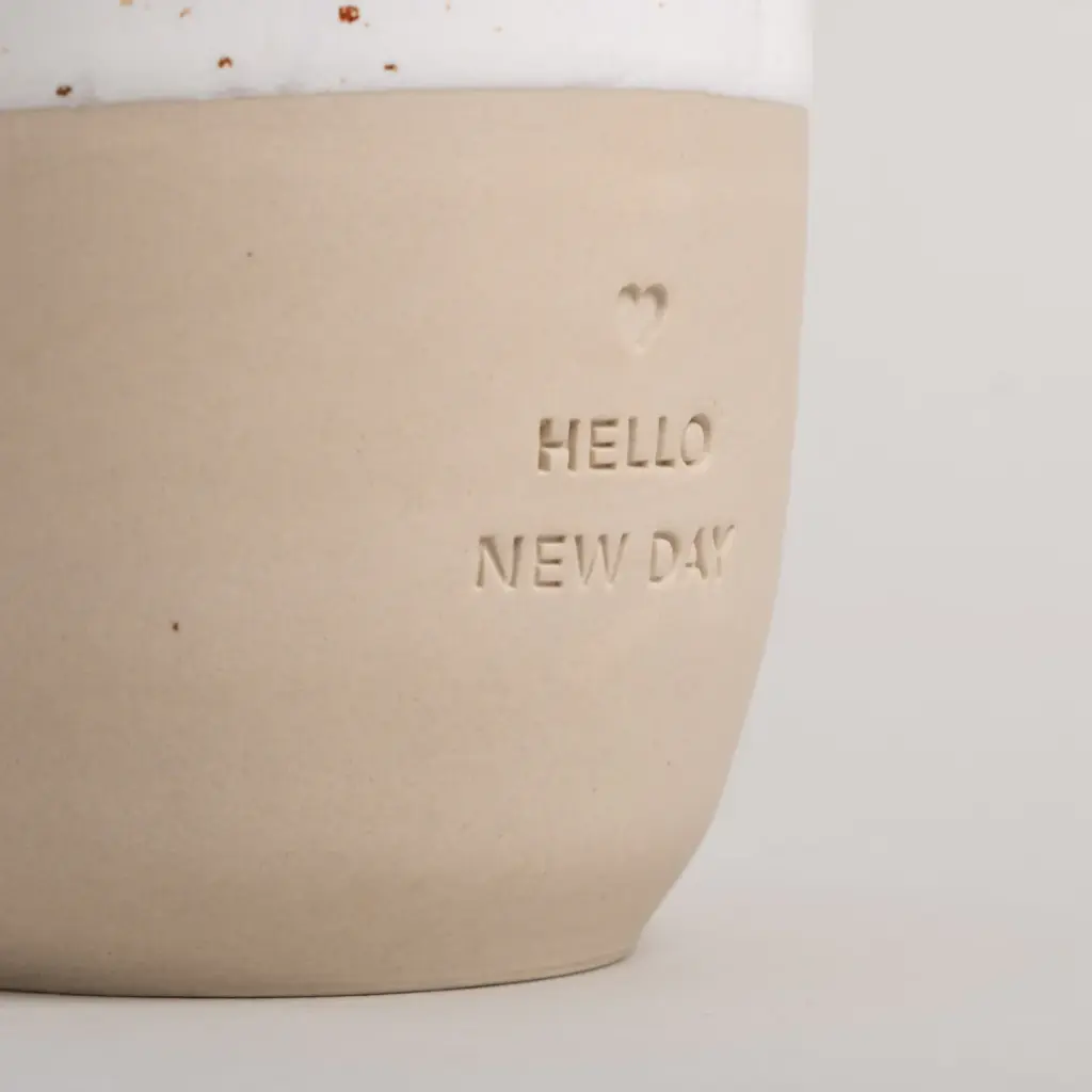 pot-003_becher_hellonewday_photocredits_ericanders_7.webp