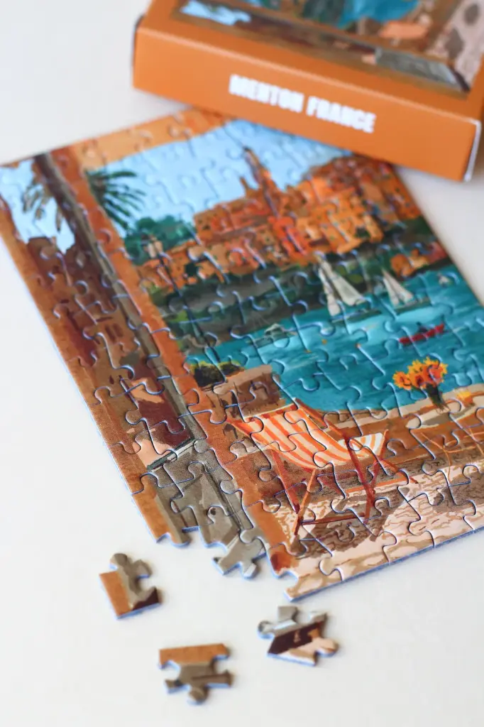 PiecelyMentonFrance_Minipuzzle_99Teile-EkaterinaZagorska_3.webp