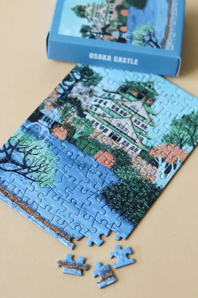 Piecely_Osaka_Castle_Minipuzzle_99_Teile_Ellen_Goezel-Niehoff-2_950a7687-7a4f-4e1b-9745-122bc5760742.webp
