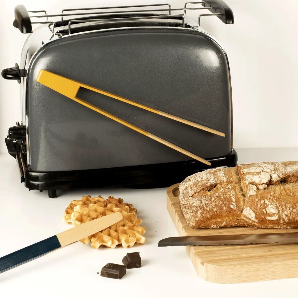 53982_-_Magnetische_Toast-Zange_aus_Bambus_COSY-2_1920x1920.webp
