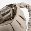 250903_PLEAT_MOON_BAG_LARGE_scallop_moods_04.webp