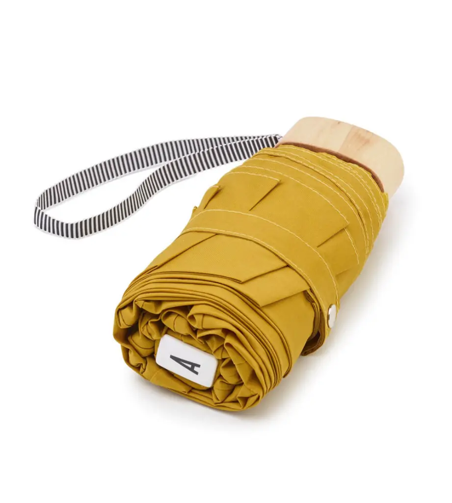 Parapluie-jaune-antique-sans-etui-Anatole-1000x1111.webp