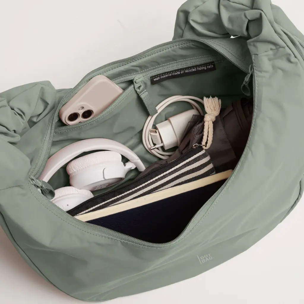251219_MOON_BAG_RUFFLE_bass_moods_inside.webp