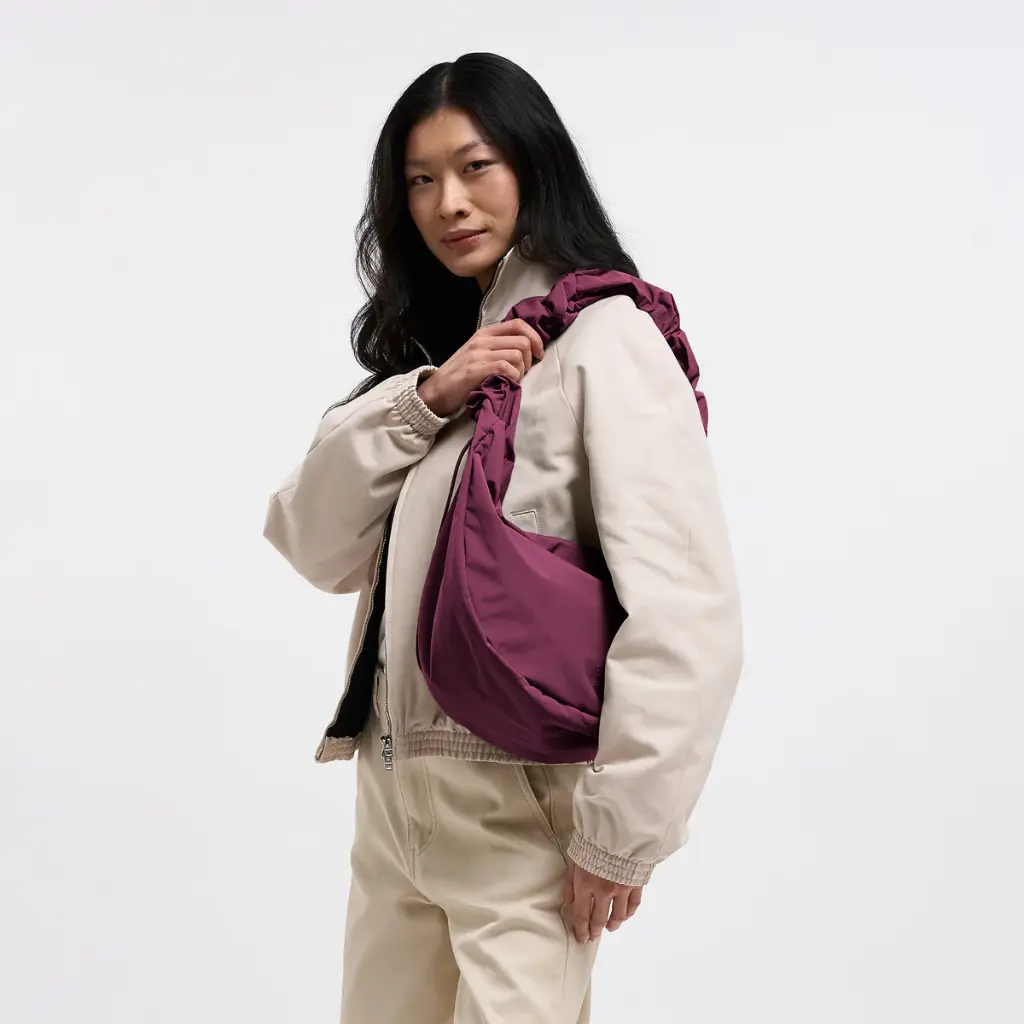 260407_MOON_BAG_RUFFLE_kraken_Online-Print_bis280409_00598_1aa9c9ab-4451-4f31-9345-9467dd8e0797.webp
