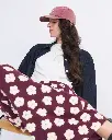 26W_Pantalon_Pauline_en_coton_bio_-_Merlot_flowers_-_Casquette_Coeur_d_artichaut_-_merlot_emoi_emoi_LOOK_05_J1_32566_web_887abd8b-123a-4e3e-b548-055537bd9160.webp