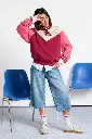 PERPETE-sweat-retro-colorblock-max-rouge-coton-bio-ecom-Flora-de-face-Prism_2048x.webp