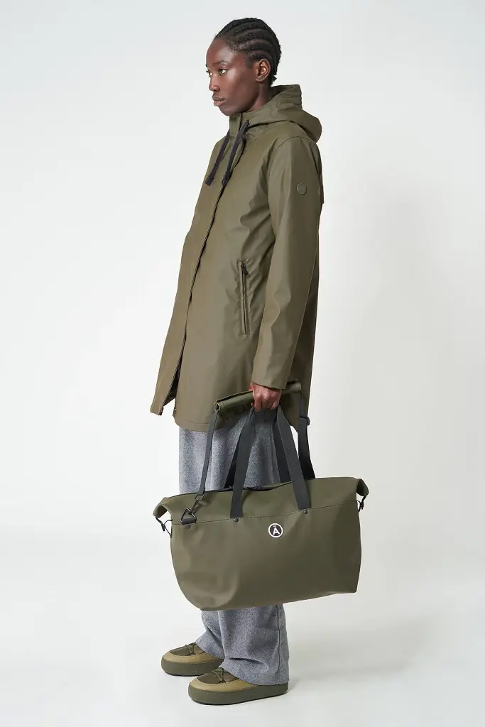 T1040-Bora-Khaki-Fw25-1.webp