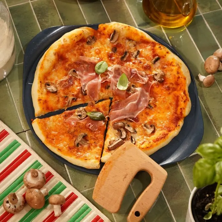plat-pizza-sans-pfas-cuisson-rapide (9).webp