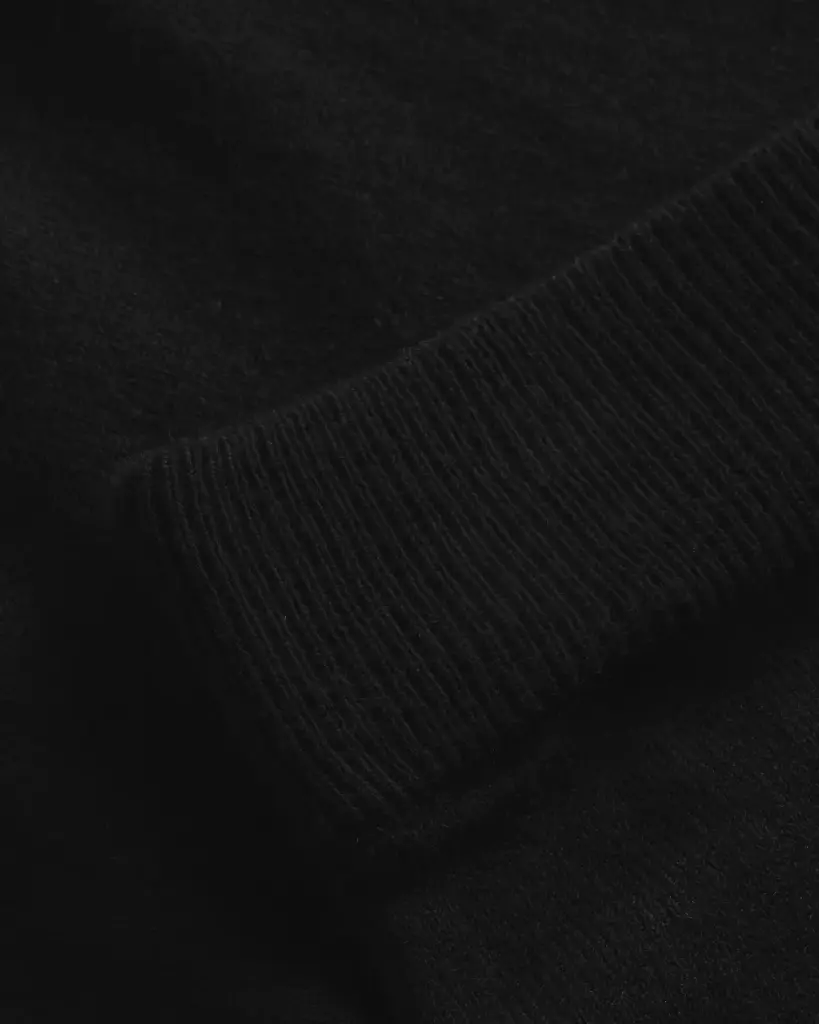 Cashmere_skirt-Skirts-2040025-1300_Black_Jet.webp