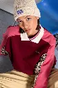 PERPETE-sweat-retro-colorblock-mel-leo-coton-bio-ecom-Flora-zoom-et-bonnet-beige-Prism_2048x.webp