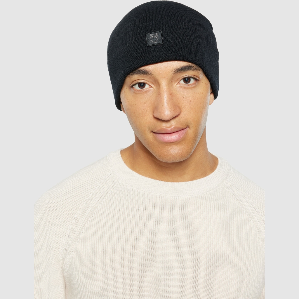 Knowledge Cotton Apparel | Bonnet Unisexe en laine Merino - Black Jet