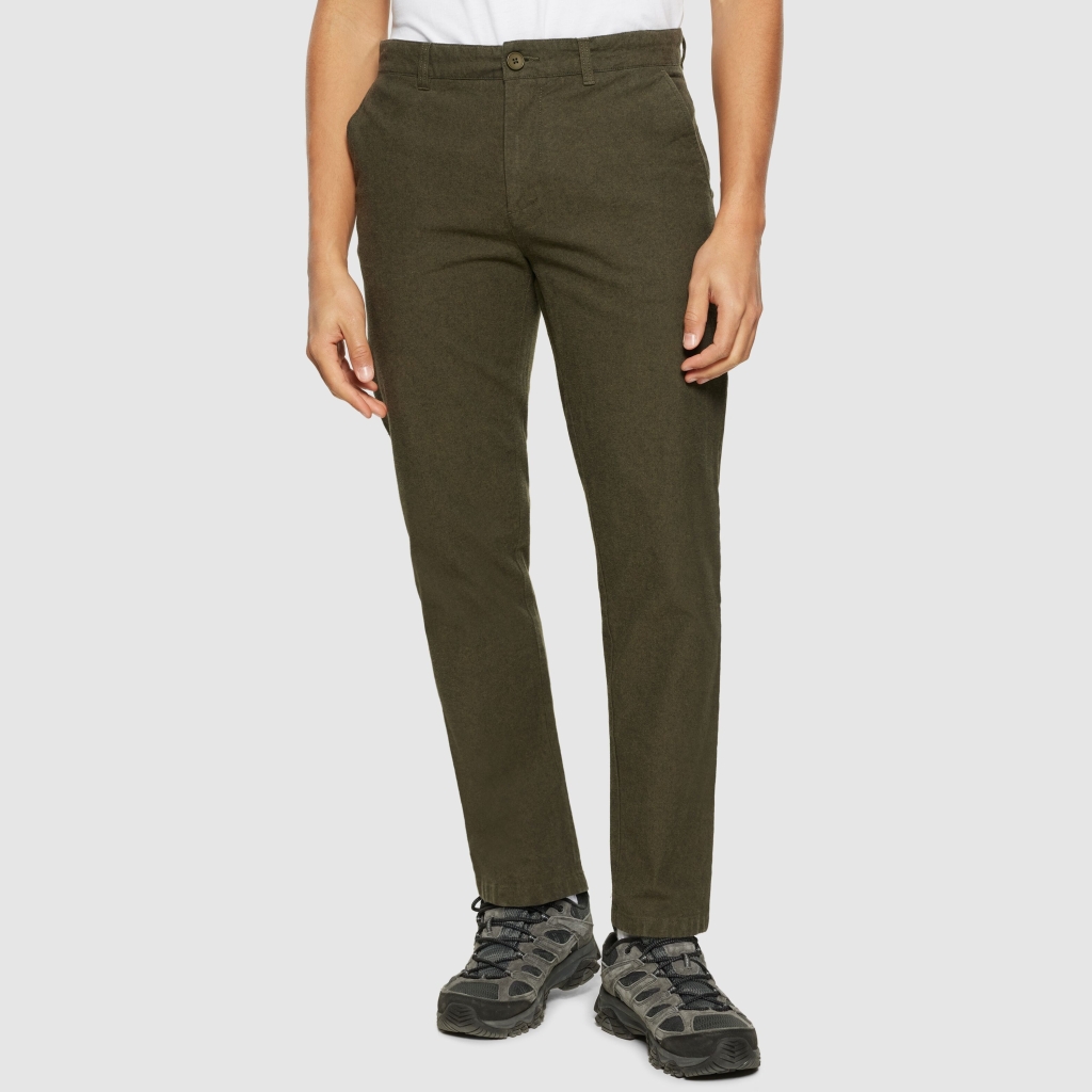 Knowledge Cotton Apparel | Chino en flannel Chuck Regular - Dark Olive 