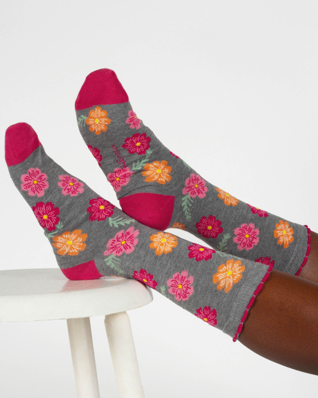 THOUGHT | chaussettes femme birth flower - Cosmos